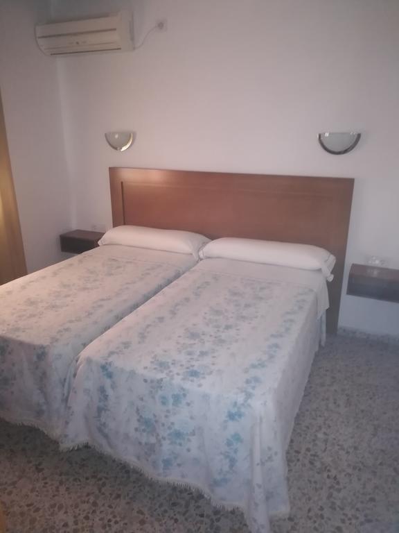 Hostal Paco Pepe Конил-де-ла-Фронтера Екстериор снимка